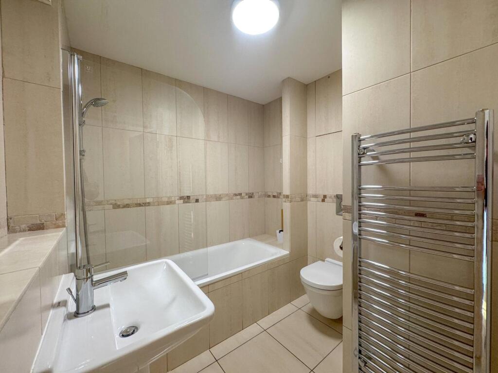 Additional property image - The Avenue, Newmarket, Suffolk, CB8
