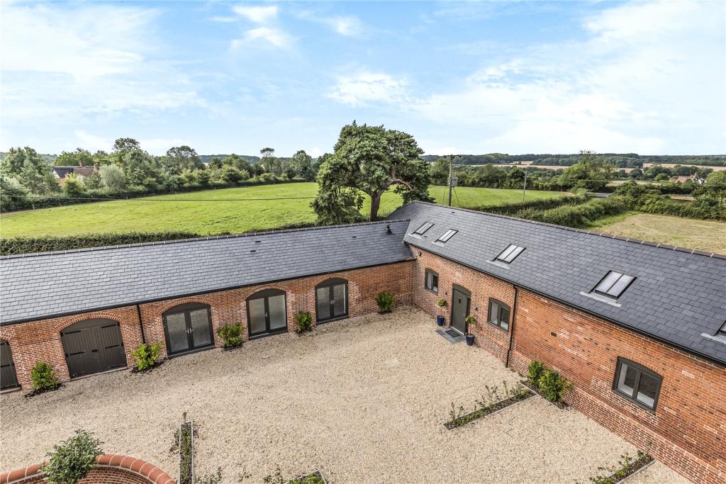 5 bedroom semidetached house for rent in New England Barns, Cowlinge, CB8