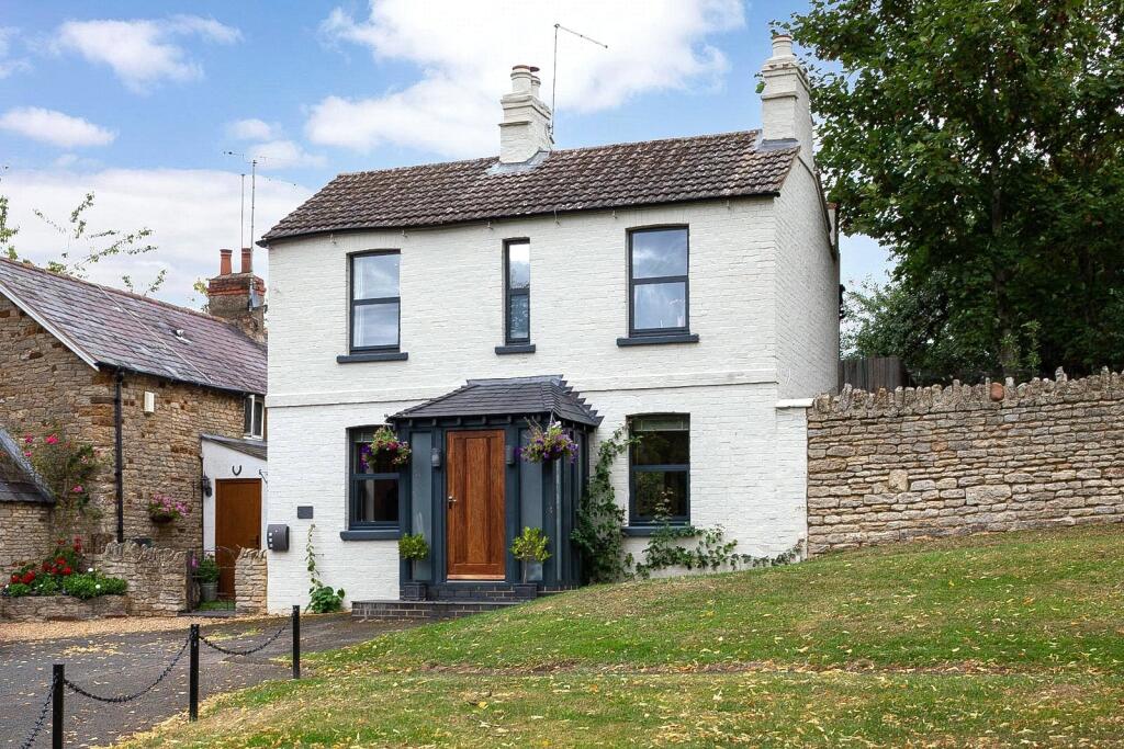 Main image of property: The Cross, Great Houghton, Northampton, NN4