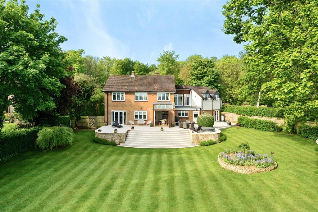 4 bedroom detached house for sale in Lower Harlestone, Northamptonshire