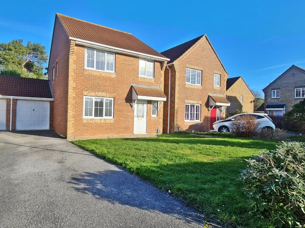 4 bedroom detached house for sale in Close, Talbot Village
