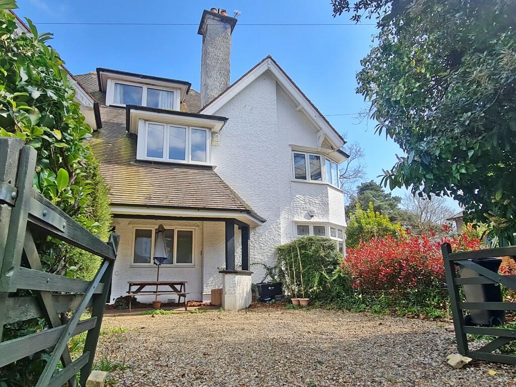 3 bedroom for sale in St. Anthonys Road, Meyrick Park