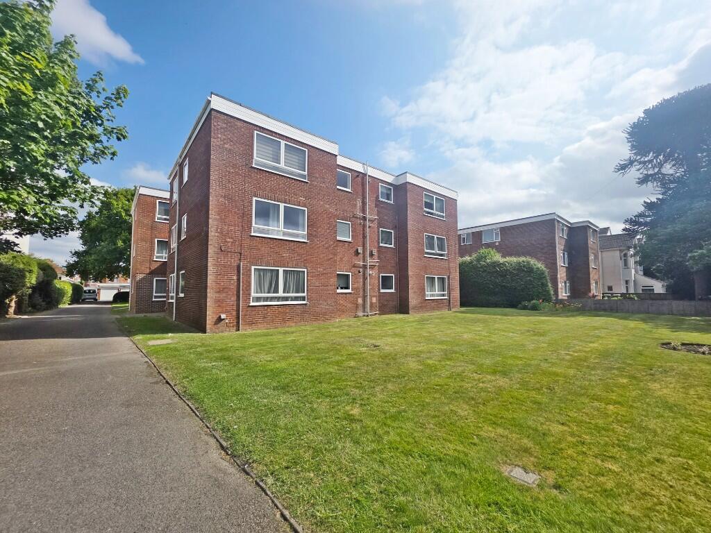 Main image of property: Park Mansions, Richmond Park Road, Bournemouth, BH8