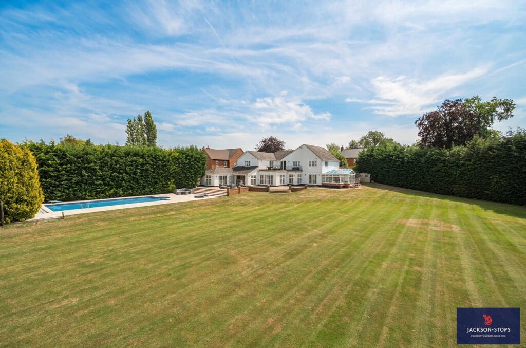 Main image of property: Cross End, Wavendon, Milton Keynes, Buckinghamshire, MK17