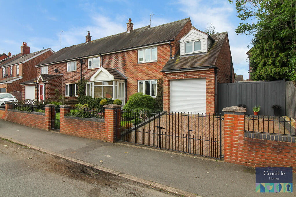 3 bedroom semidetached house for sale in Hunshelf Road, Chapeltown, S35