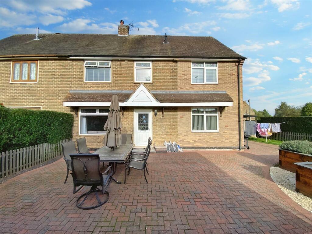 4 bedroom semidetached house for sale in Tansley Avenue, Stanley Common, DE7