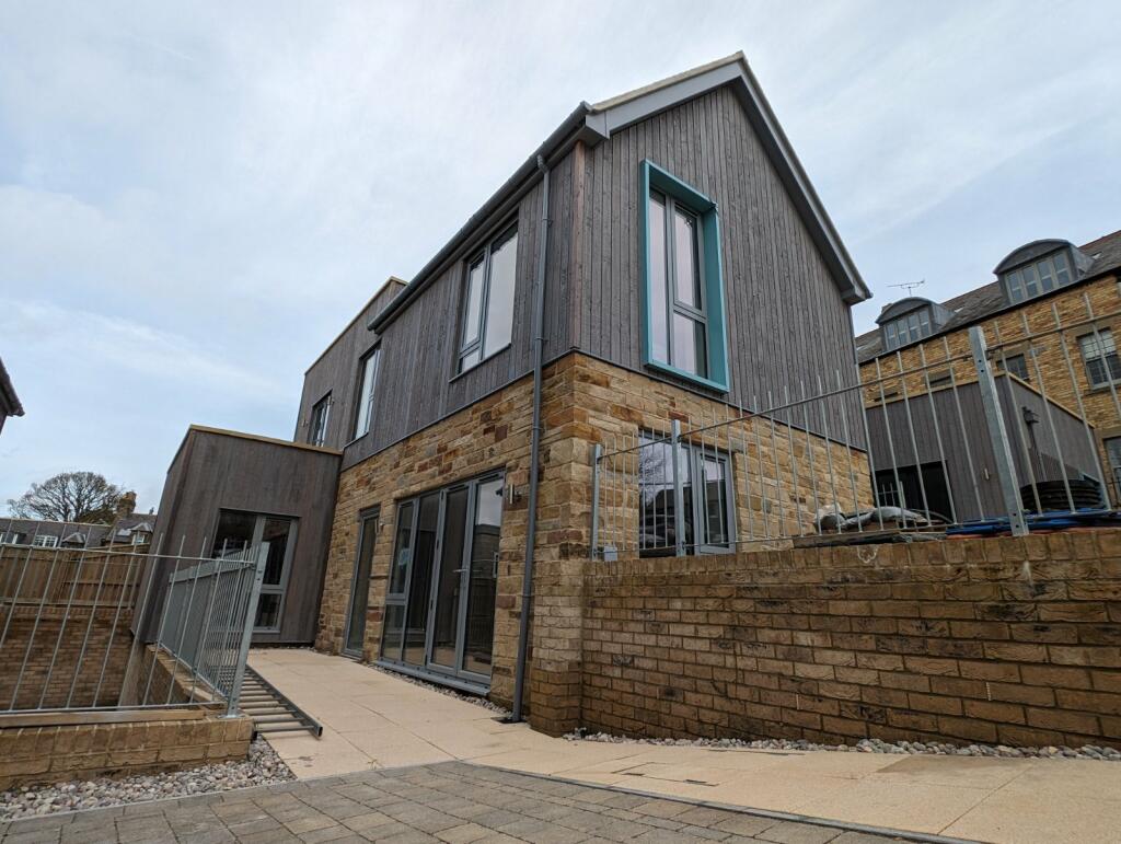 3 bedroom detached house for sale in Estuary Drive, Alnmouth, Alnwick