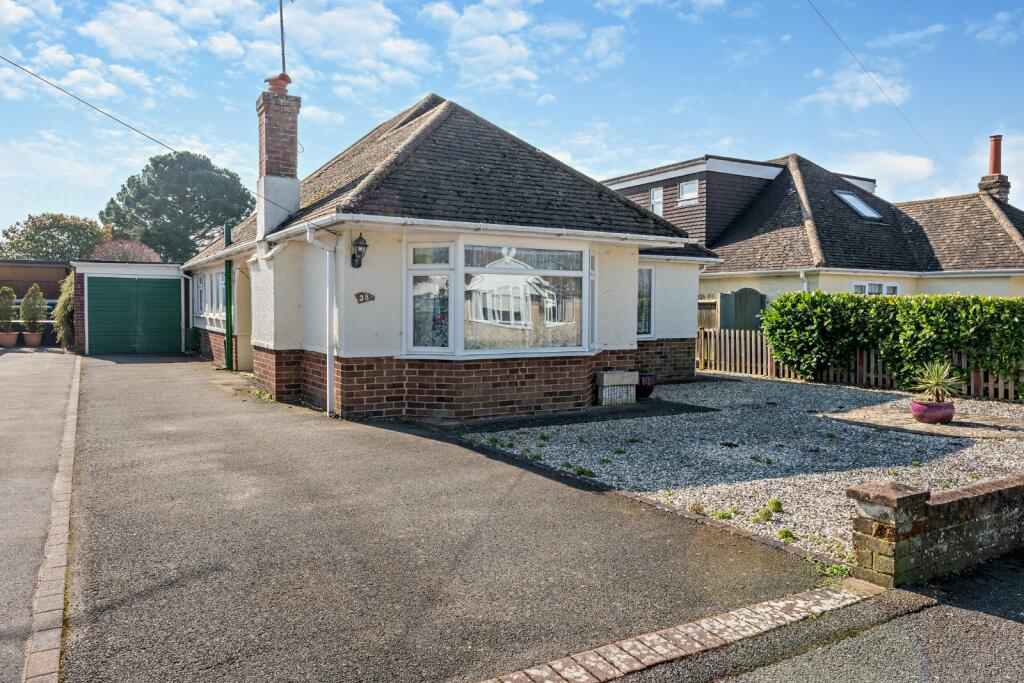 3 bedroom bungalow for sale in Mackie Avenue, Hassocks, West Sussex, BN6