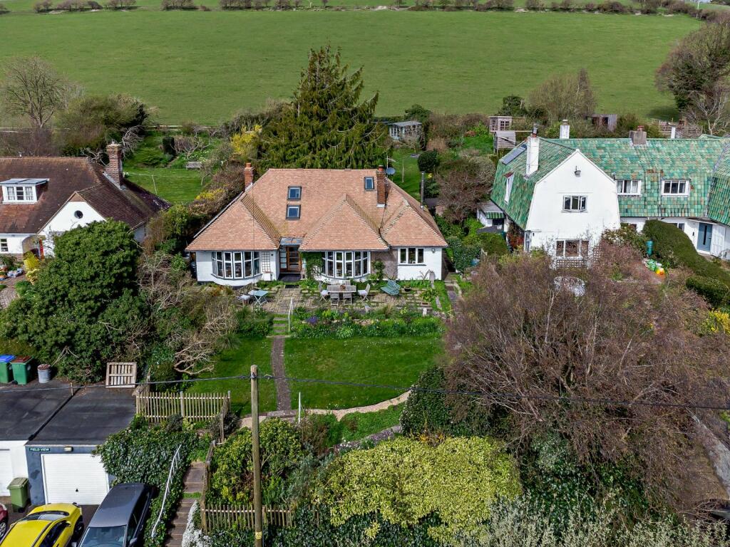 4 bedroom detached house for sale in Kingston Road, Lewes, East Sussex, BN7