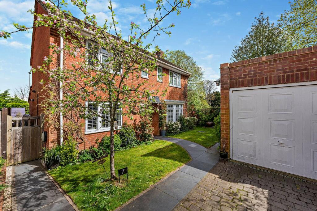 Main image of property: Queen Annes Close, Lewes, East Sussex