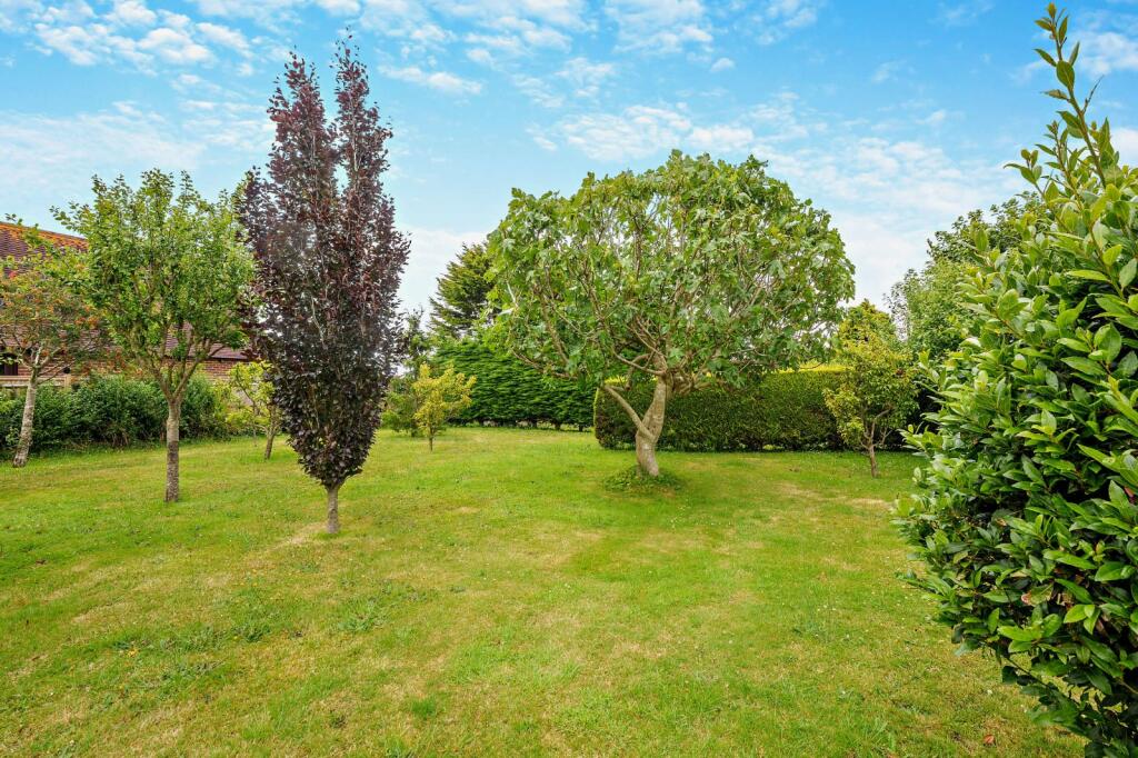 Additional property image - Telscombe Cliffs Way, Telscombe Cliffs, Peacehaven, East Sussex