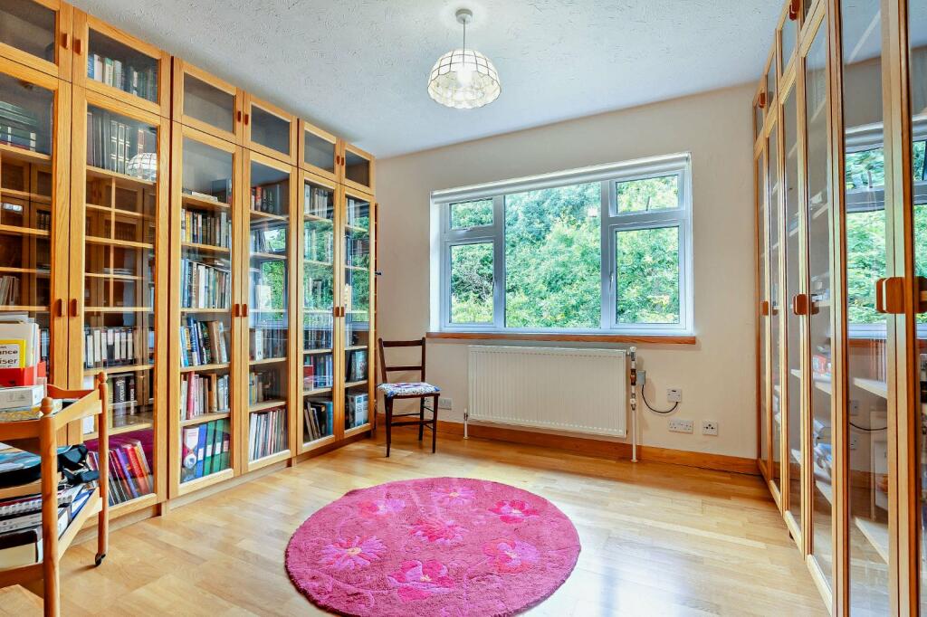 Additional property image - Telscombe Cliffs Way, Telscombe Cliffs, Peacehaven, East Sussex