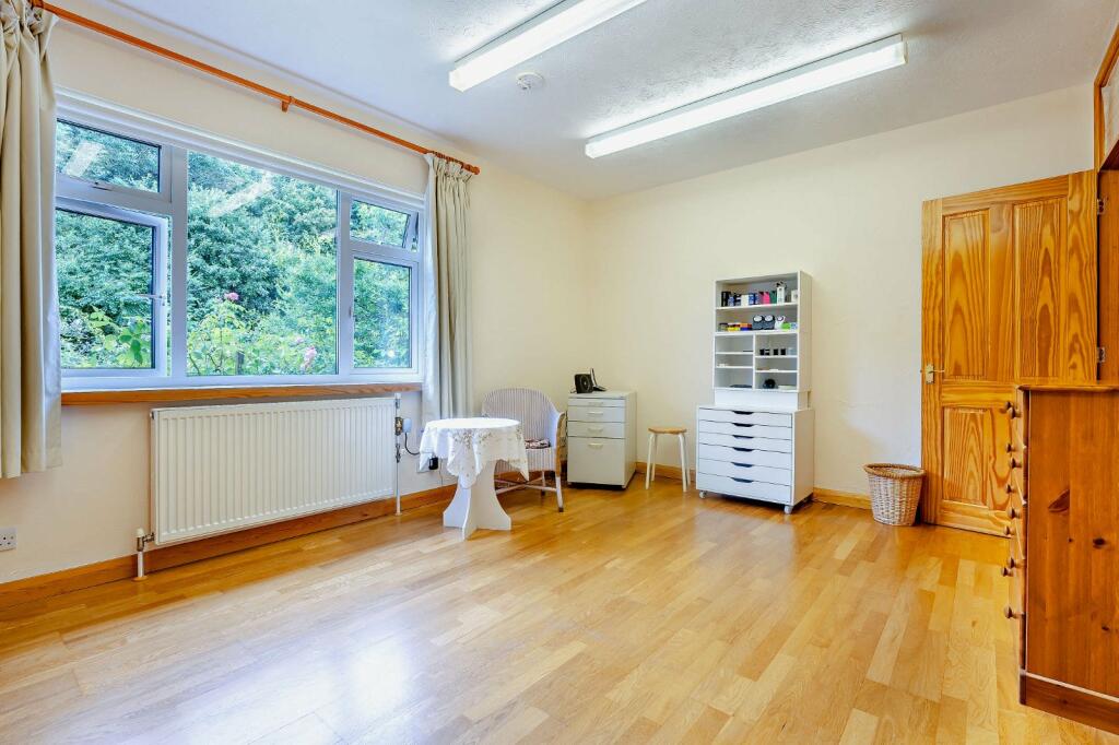 Additional property image - Telscombe Cliffs Way, Telscombe Cliffs, Peacehaven, East Sussex