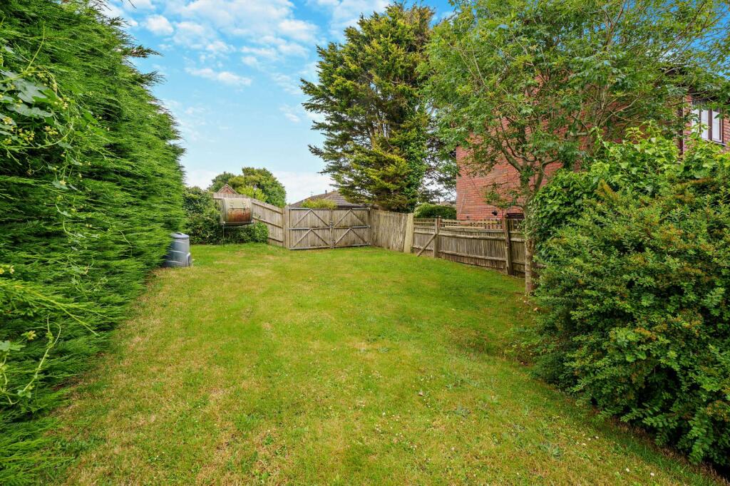 Additional property image - Telscombe Cliffs Way, Telscombe Cliffs, Peacehaven, East Sussex