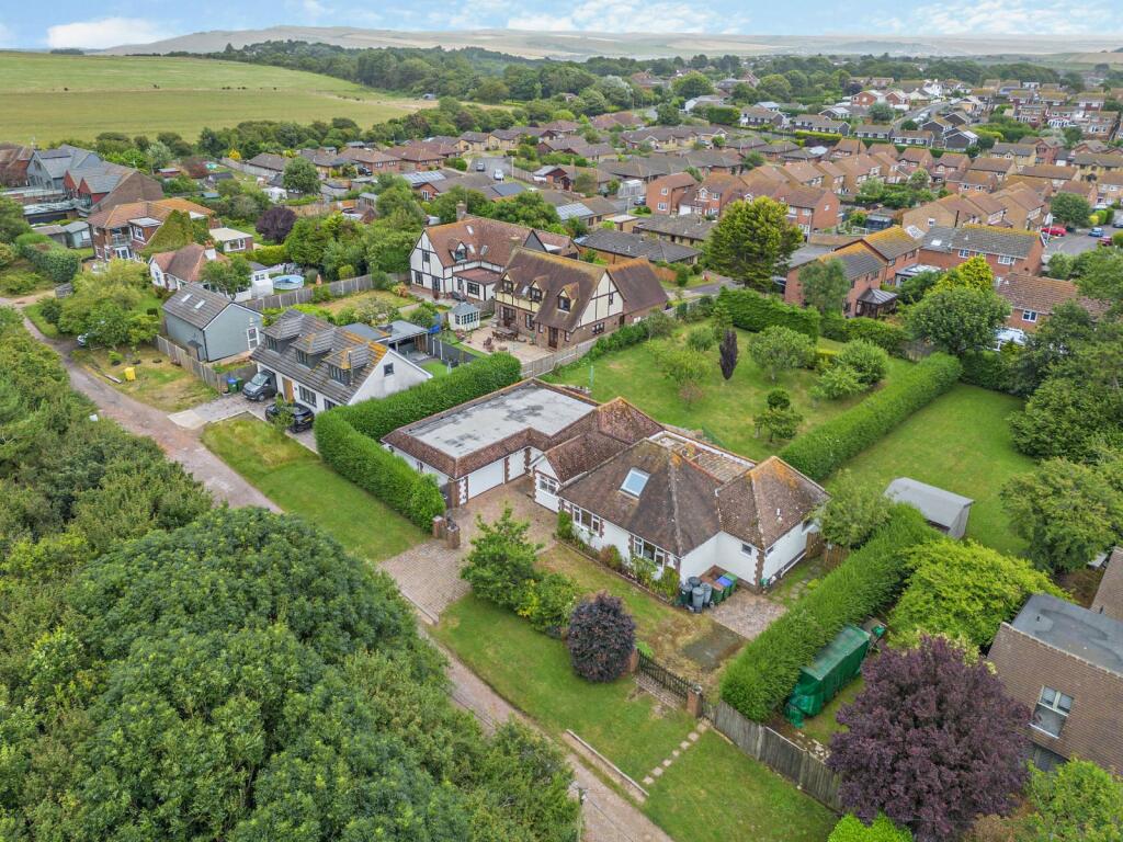 Additional property image - Telscombe Cliffs Way, Telscombe Cliffs, Peacehaven, East Sussex