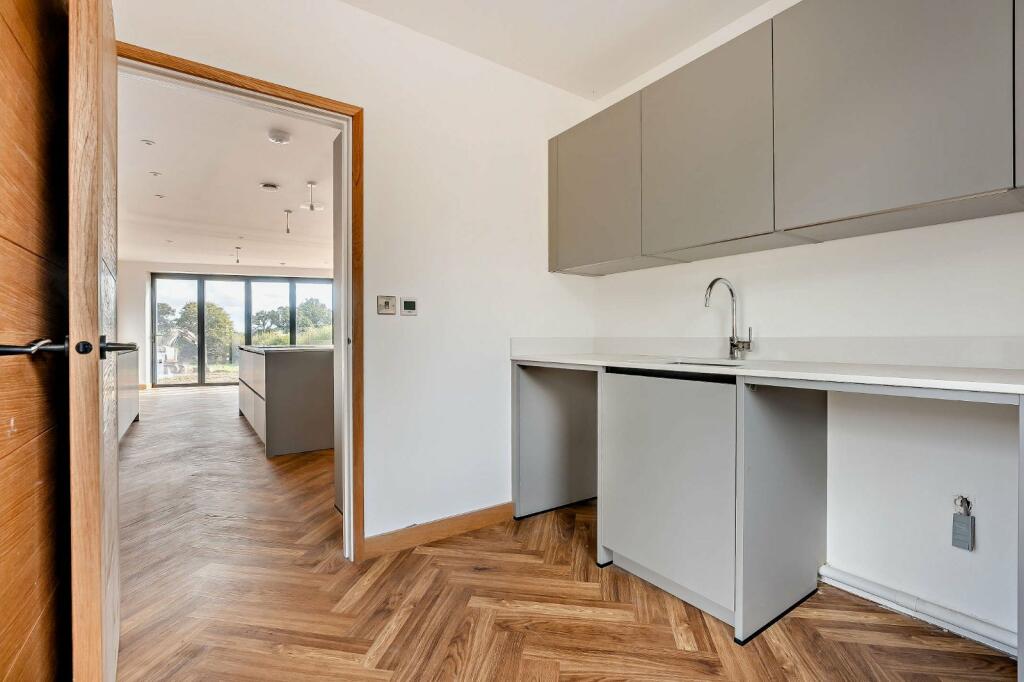 Additional property image - Caldicotts Lane, Lower Dicker, East Sussex
