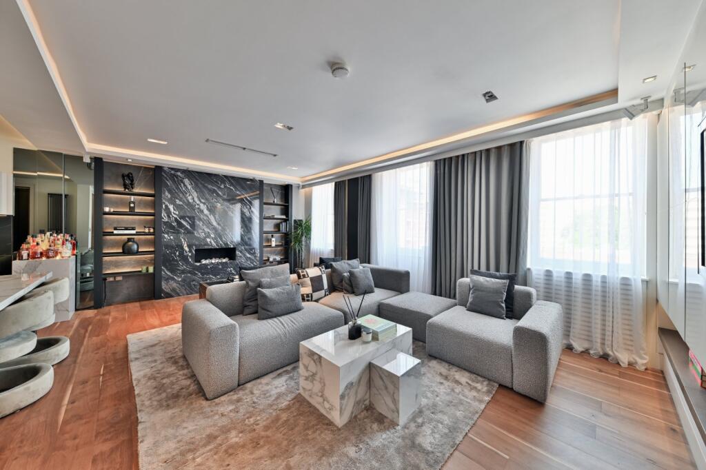 Main image of property: Ennismore Gardens, London