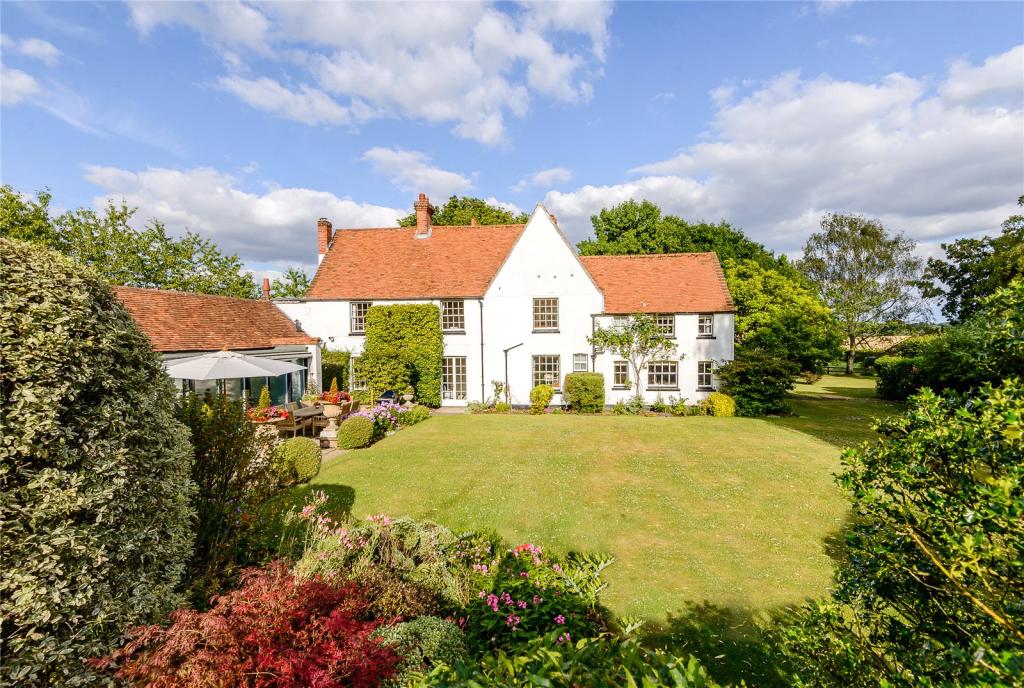 5 bedroom detached house for sale in Long Lane, Shaw, Newbury