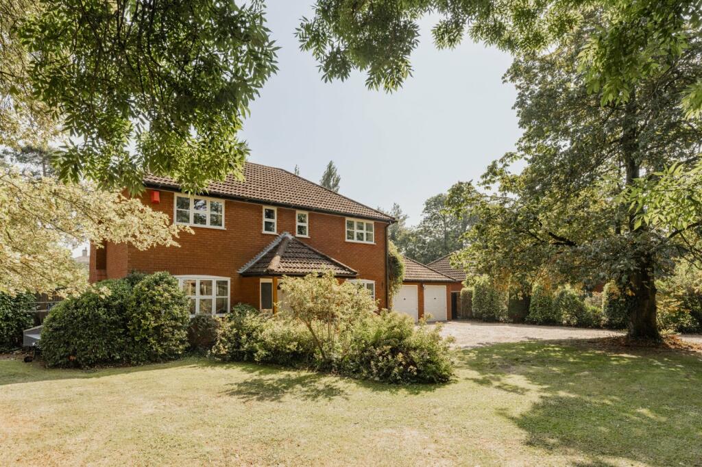 Main image of property: Norwich Road, Long Stratton, Norfolk