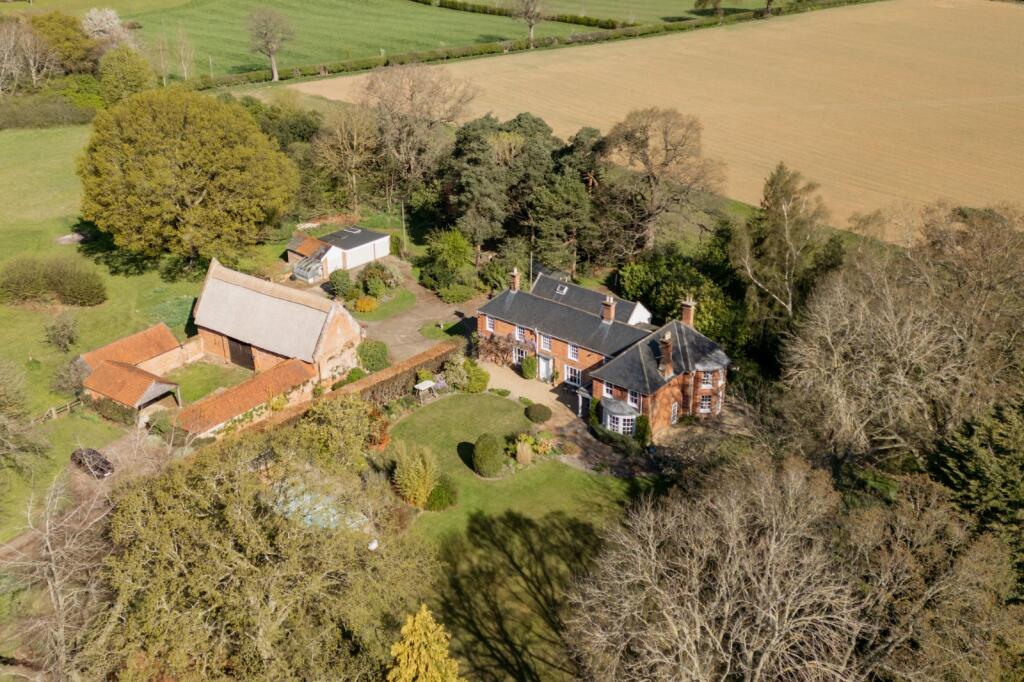 Main image of property: Yarmouth Road, Witton, Norwich, Norfolk