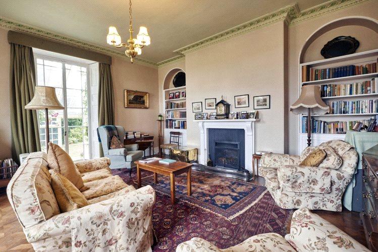 6 bedroom detached house for sale in Mendham, Harleston, Norfolk, IP20