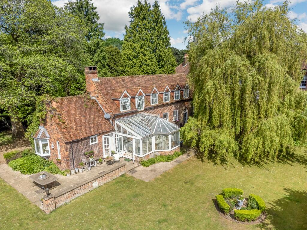 Additional property image - Sandridgebury Lane, Sandridgebury, St. Albans, Hertfordshire