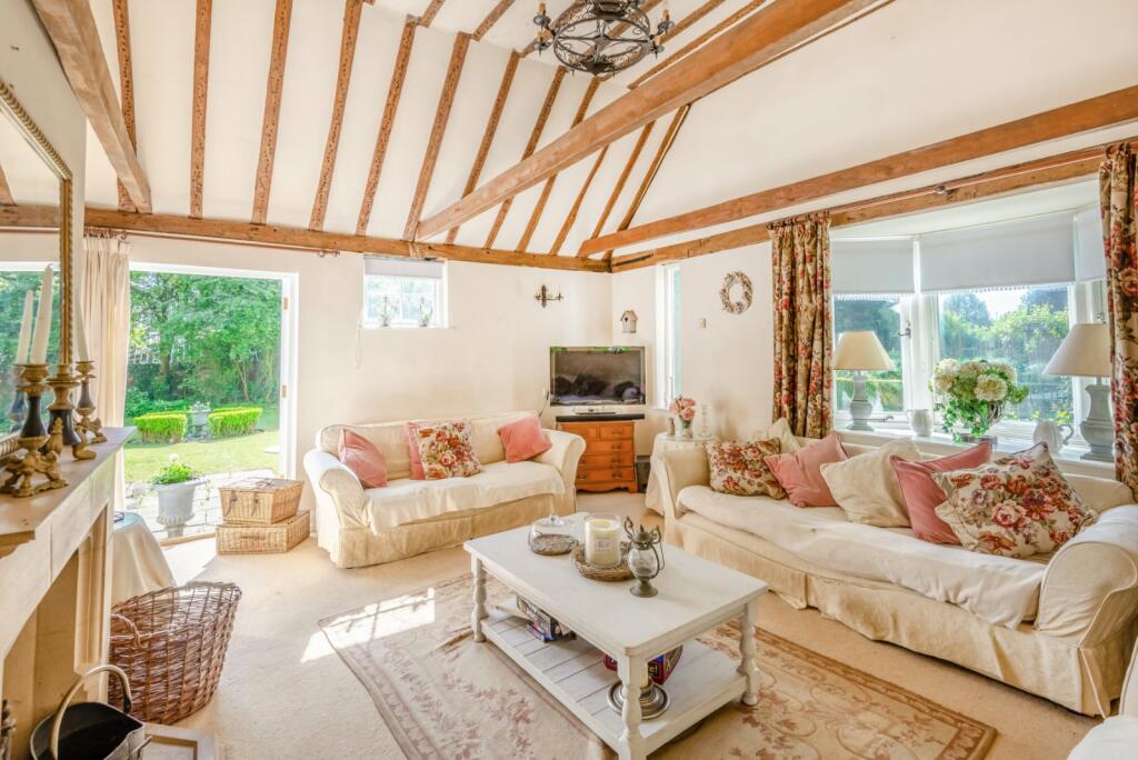 Additional property image - Sandridgebury Lane, Sandridgebury, St. Albans, Hertfordshire