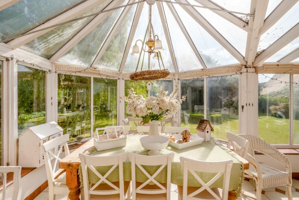 Additional property image - Sandridgebury Lane, Sandridgebury, St. Albans, Hertfordshire
