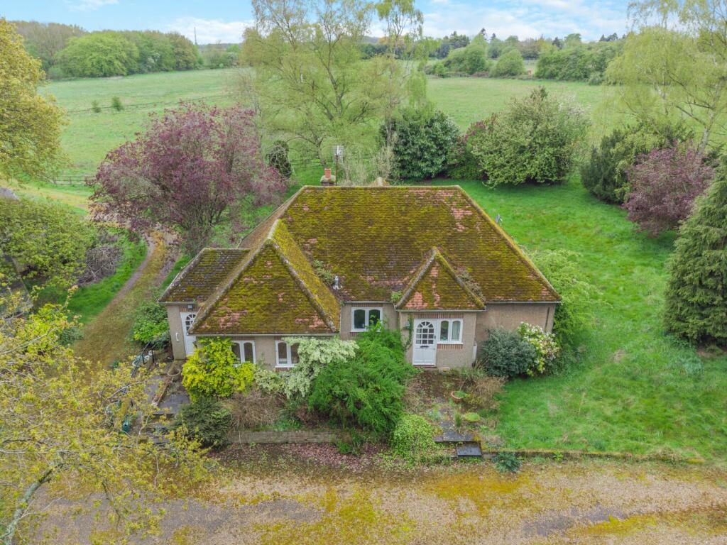 Main image of property: Hammonds Lane, Sandridge, St. Albans, Hertfordshire