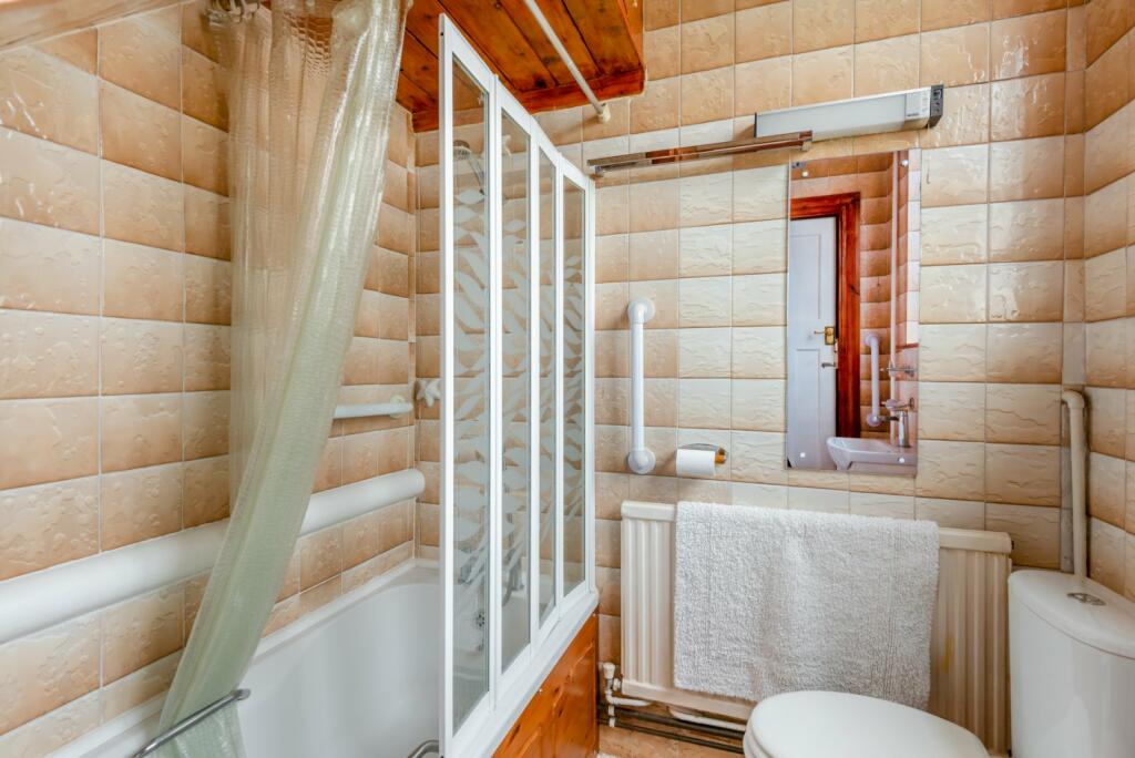 Additional property image - Sandridge Road, St. Albans, Hertfordshire