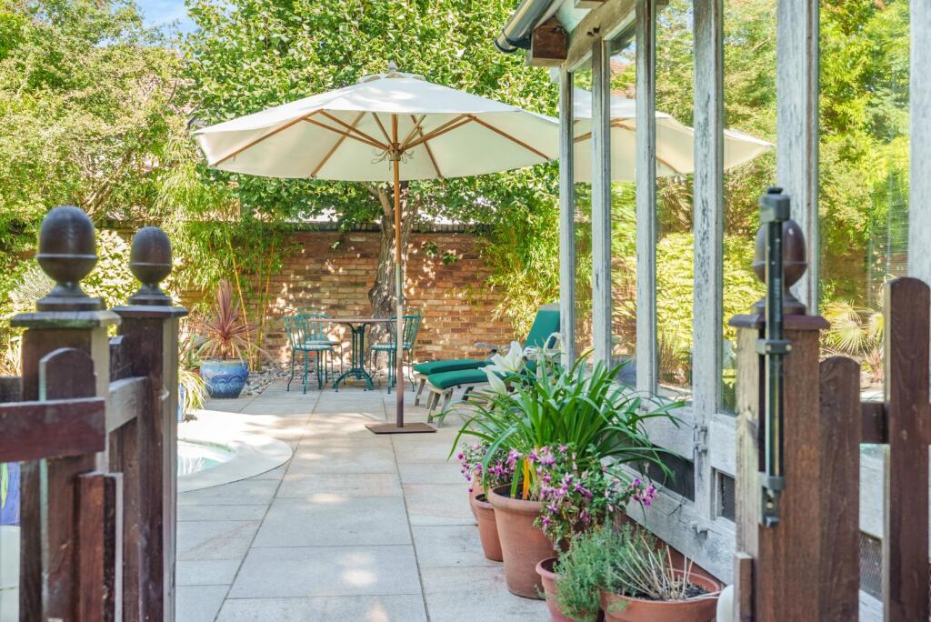 Additional property image - Fish Street, Redbourn, St. Albans, Hertfordshire