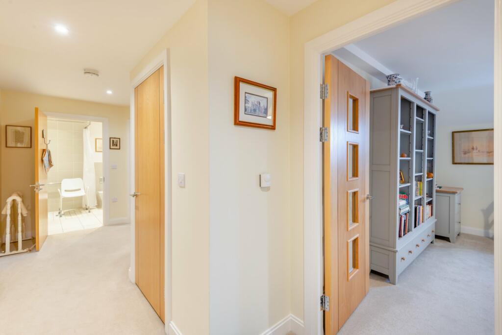 Additional property image - Flat 44, 232 London Road, St Albans