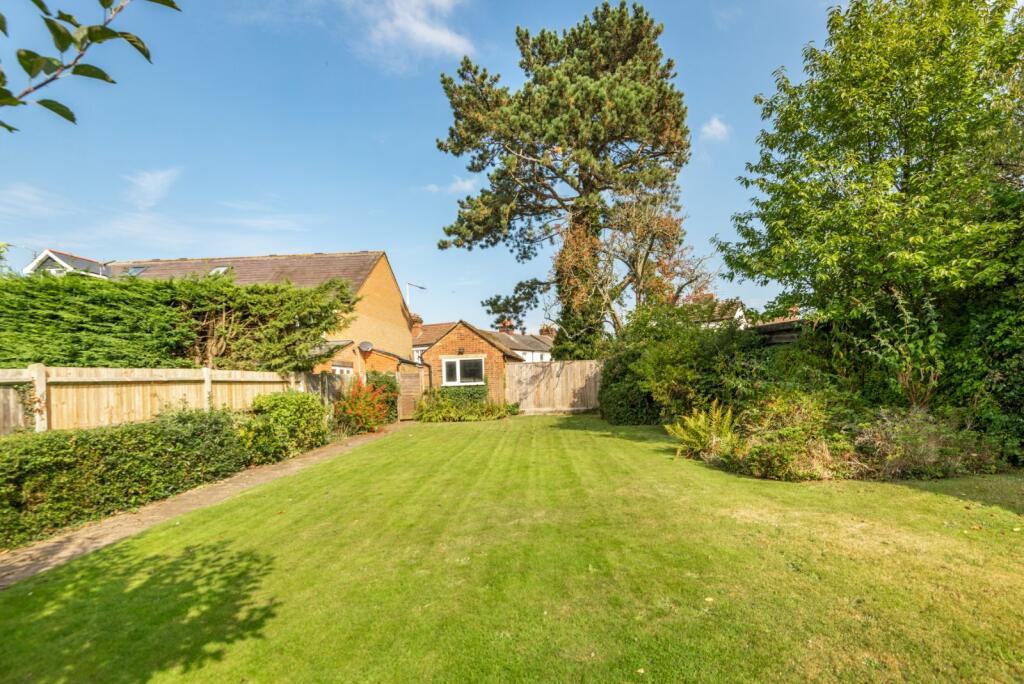 Additional property image - Avenue Road, St. Albans, Hertfordshire
