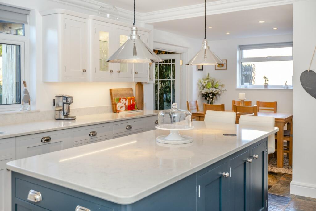 Additional property image - Park Street Lane, Park Street, St. Albans, Hertfordshire