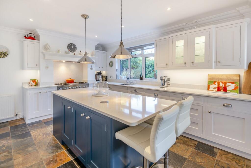 Additional property image - Park Street Lane, Park Street, St. Albans, Hertfordshire
