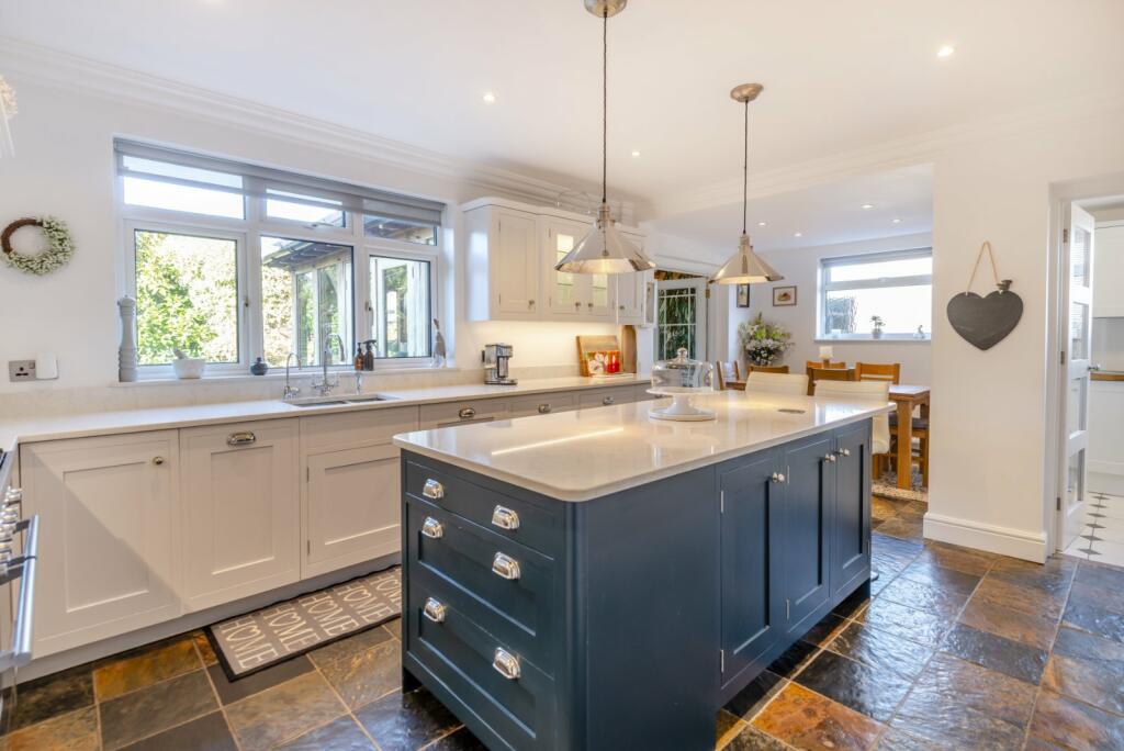 Additional property image - Park Street Lane, Park Street, St. Albans, Hertfordshire