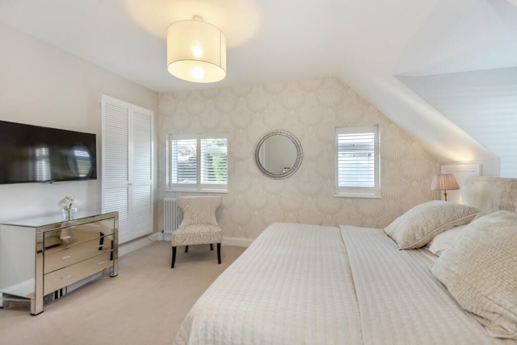 Additional property image - Park Street Lane, Park Street, St. Albans, Hertfordshire