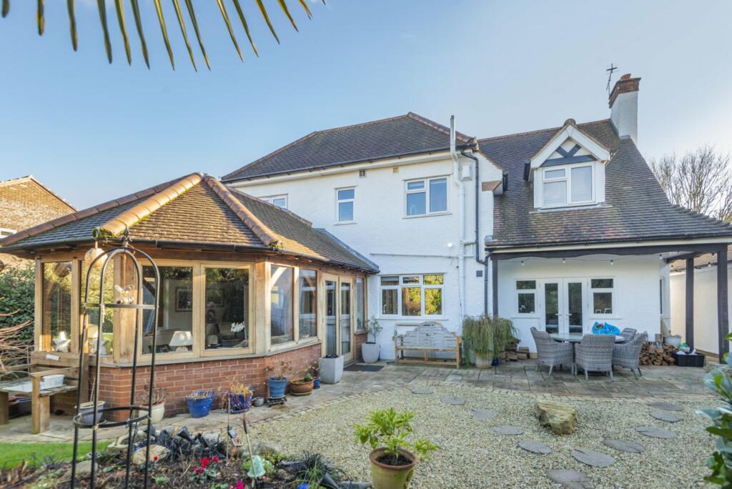 Additional property image - Park Street Lane, Park Street, St. Albans, Hertfordshire