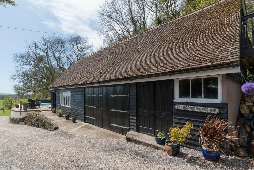 Additional property image - Etchinghill, Folkestone, Kent