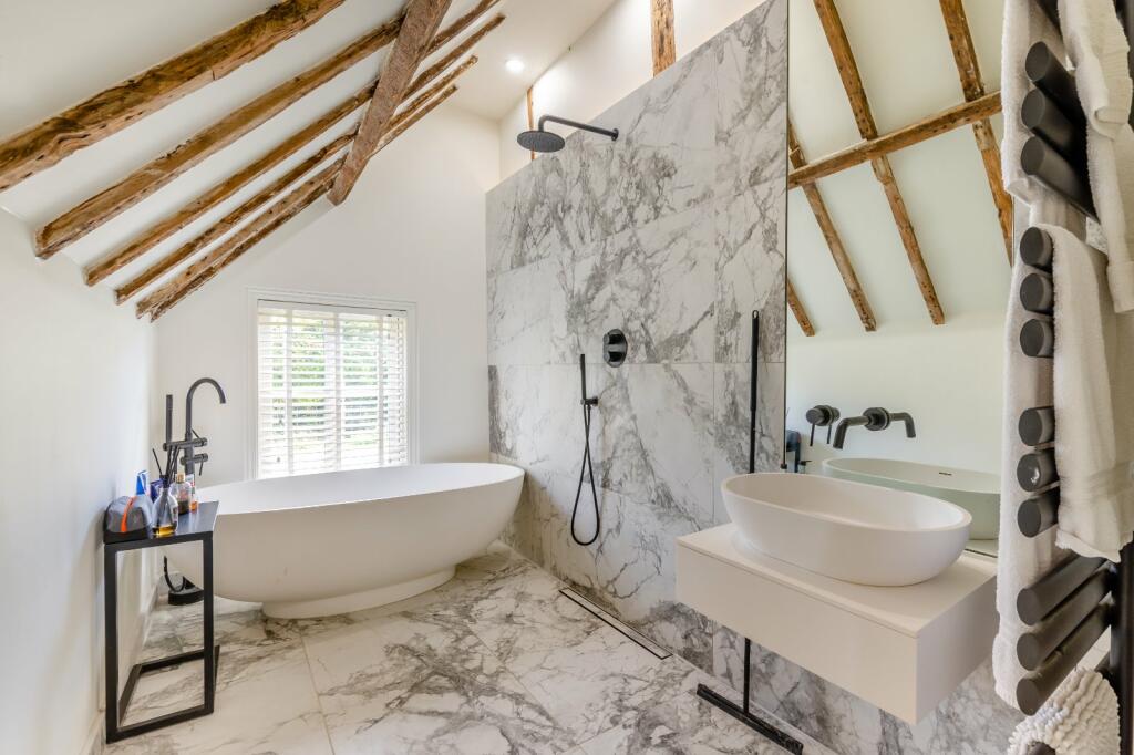 Additional property image - Bluehouse Lane, Saltwood, Kent