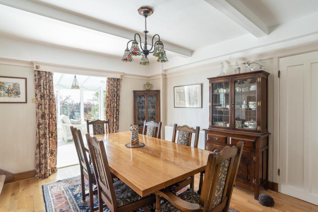 5 bedroom detached house for sale in St Margarets Road, St Margarets