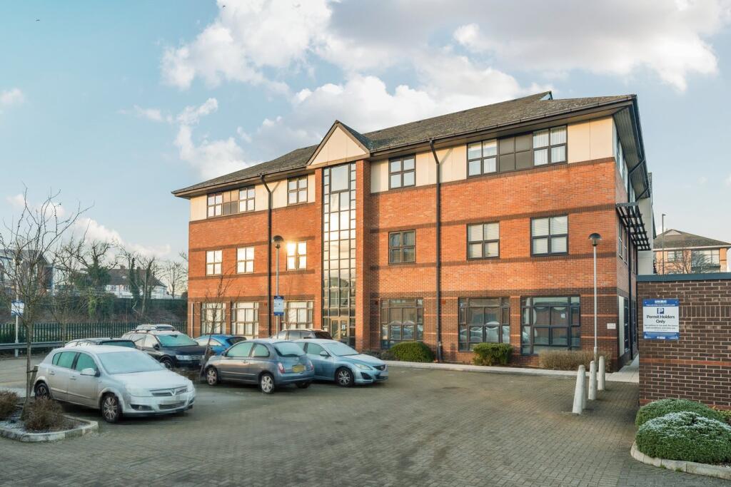 Additional property image - Great North Road, Hatfield, AL9