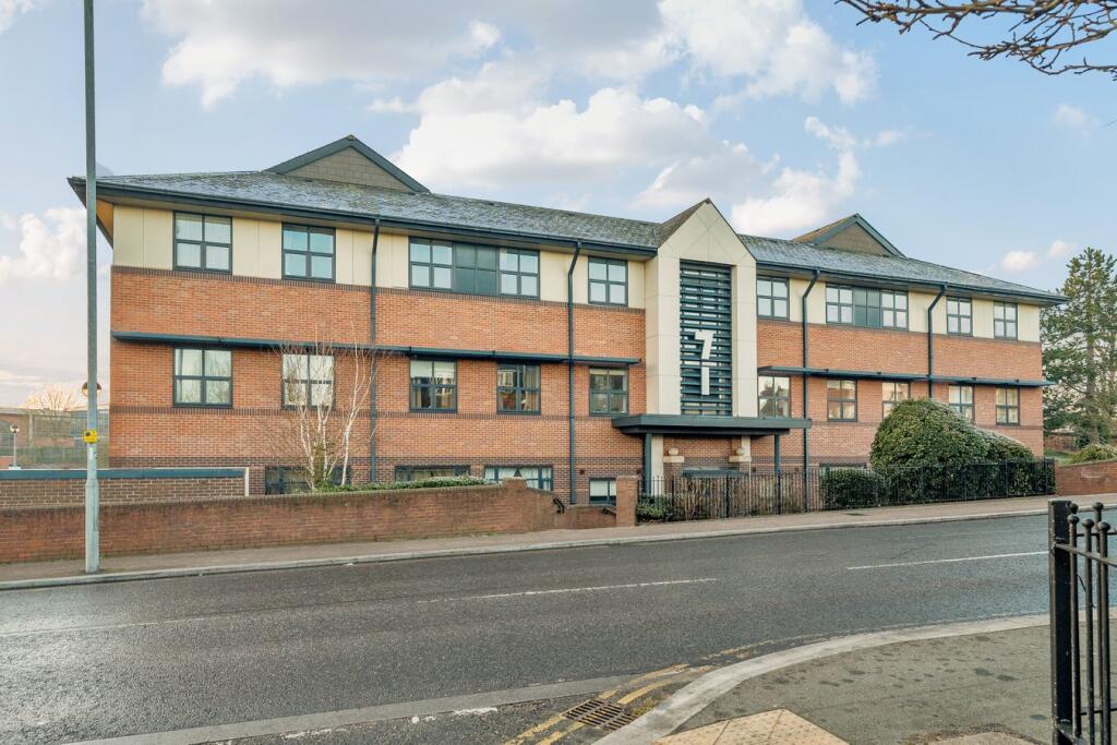 Additional property image - Great North Road, Hatfield, AL9