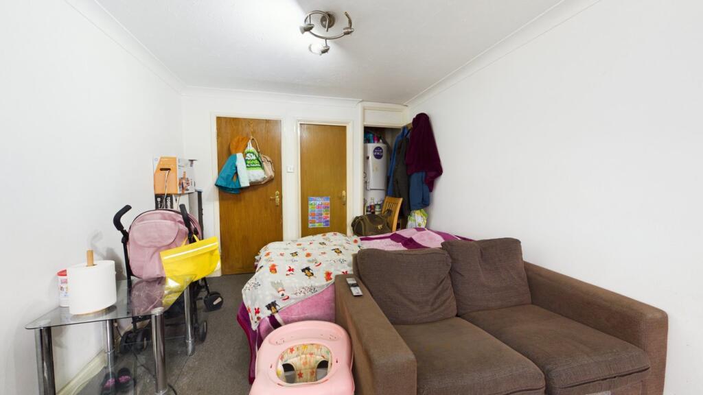 Additional property image - Walsingham Close, Hatfield, AL10
