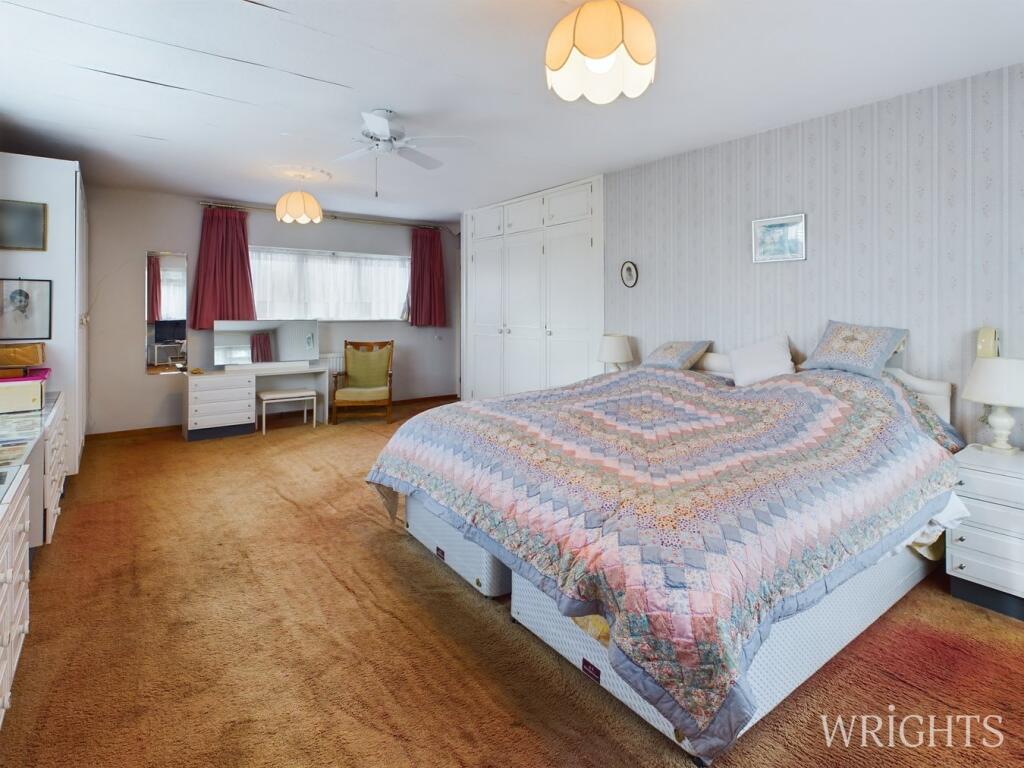 Additional property image - Sunnyfield, HATFIELD, AL9