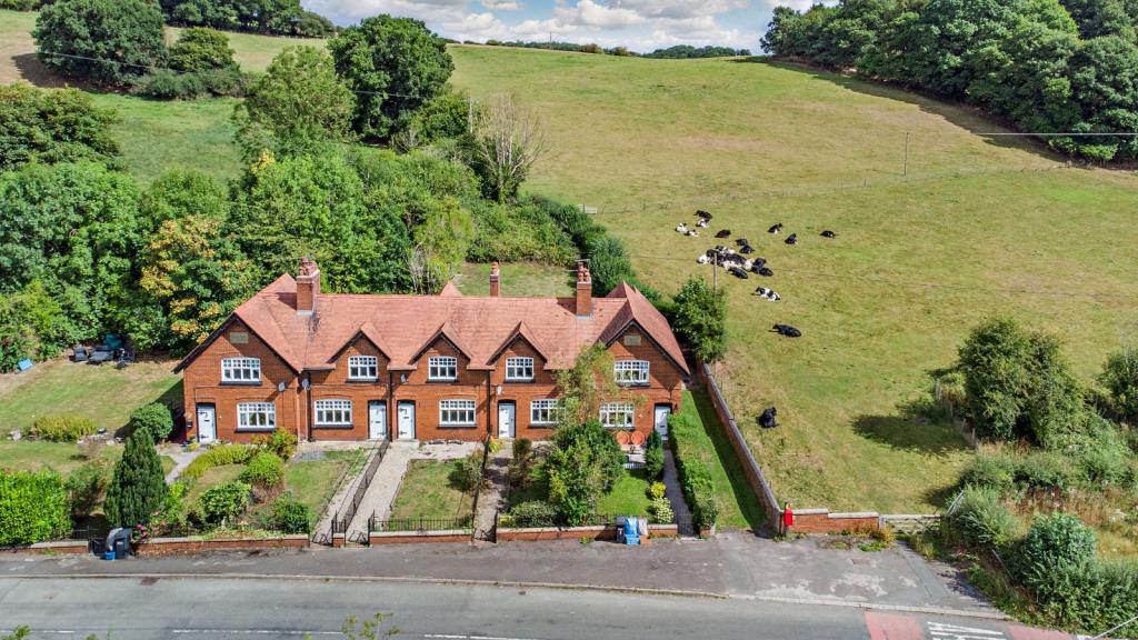 2 bedroom terraced house for sale in Rhyd Y Goleu, Rhosesmor, Mold