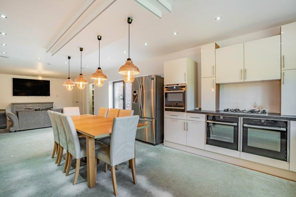 Additional property image - Woodbank Lane, Woodbank, Chester