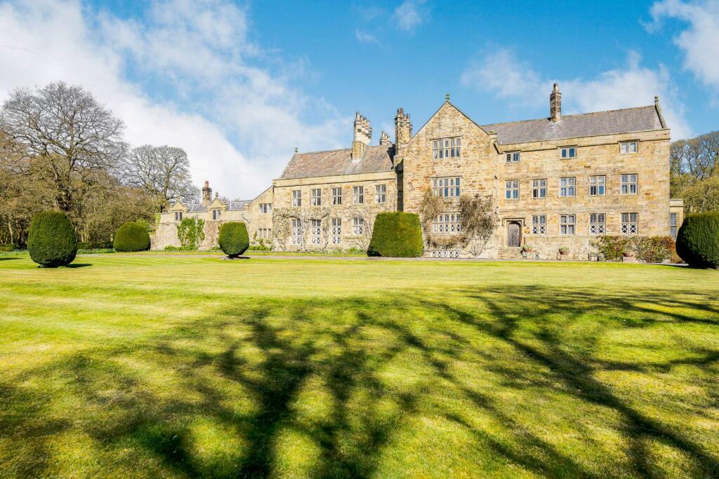 Main image of property: Mold, Flintshire