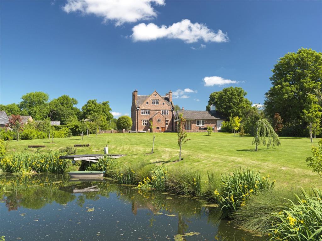 5 bedroom detached house for sale in Burton, Tarporley, Cheshire, CW6