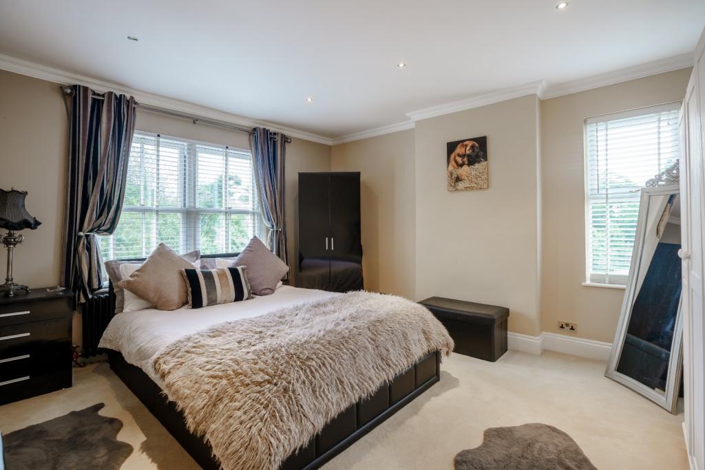 4 bedroom detached house for sale in Weaverham Road, Gorstage